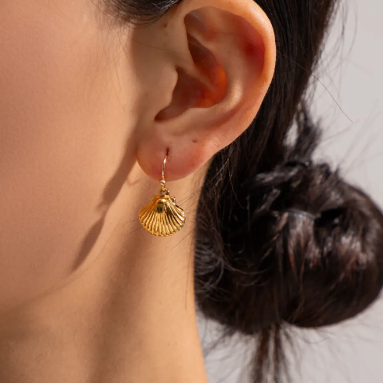 MERMAID SHELLS  18K GOLD  WATERPROOF EARRINGS